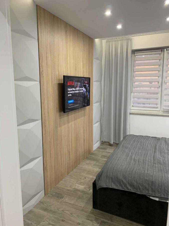 Prestige Line Apartament Legnica Esterno foto