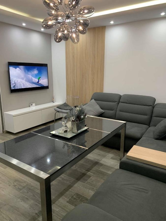 Prestige Line Apartament Legnica Esterno foto