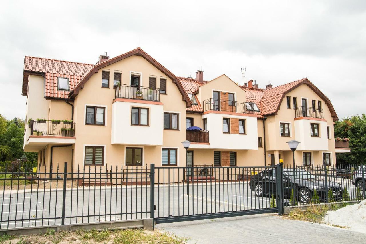 Prestige Line Apartament Legnica Esterno foto